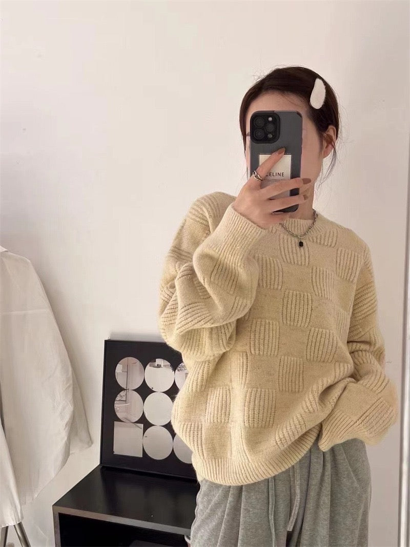 Waxy cube sweater